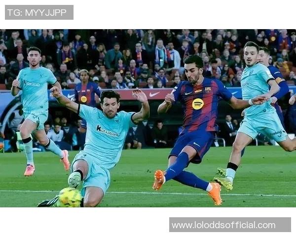 西甲激战巴黎圣日耳曼大胜利物浦红牌事件引发全场热议