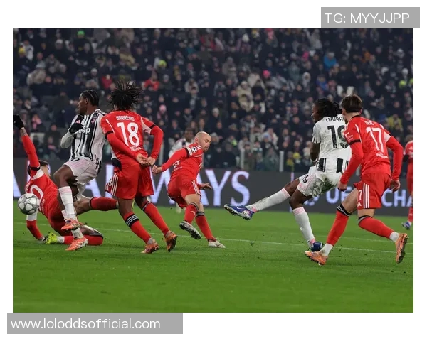 尤文图斯大胜里昂四球零封决赛前夕意外冷门引发热议