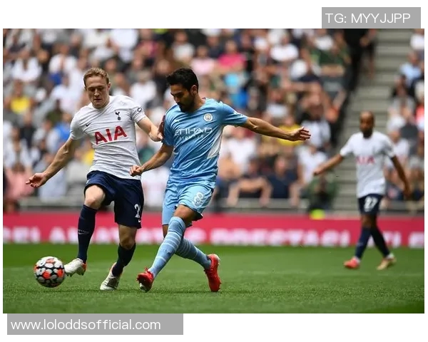 意甲激战热刺逆转巴萨红牌争议引发全场热议与焦点分析 意甲激战热刺逆转巴萨红牌争议引发全场热议与焦点分析