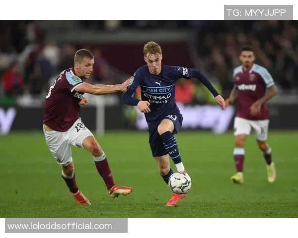 世界杯激战巴萨逆转拜仁点球大战引发全场狂欢与转会传闻交织