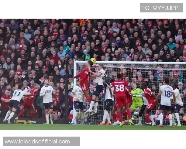 英超激战利物浦险胜那不勒斯帽子戏法引爆全场精彩瞬间回顾