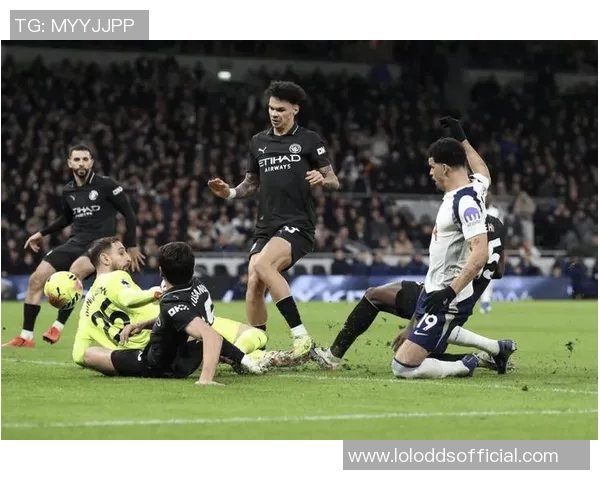 英超焦点战波尔图大胜热刺补时进球引发全场狂欢 英超焦点战波尔图大胜热刺补时进球引发全场狂欢