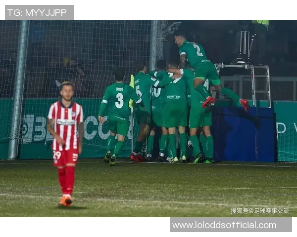 西甲赛场惊现冷门切尔西3-0战胜波尔图引发转会热议